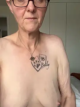 Curvy-Jinx online show from 10/20/25, 07:31