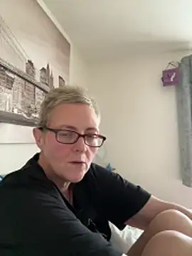 Curvy-Jinx online show from 11/06/25, 08:26