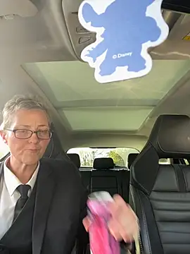 Curvy-Jinx online show from 11/13/25, 01:10