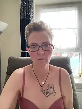 Curvy-Jinx online show from 02/06/26, 08:29