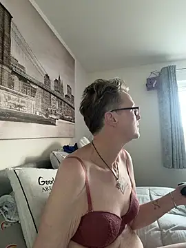 Curvy-Jinx online show from 02/17/26, 08:22