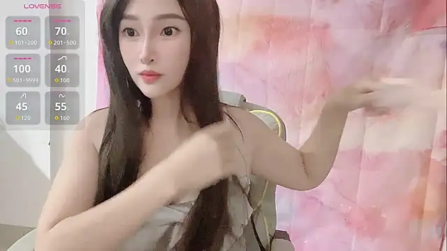 Crush-7ii online show from 10/04/25, 01:53