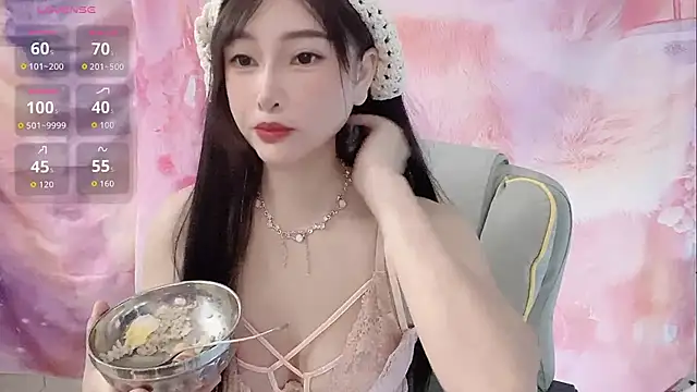 Crush-7ii online show from 10/19/25, 12:33