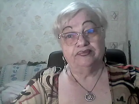 NatalieNorth online show from 04/18/26, 07:29