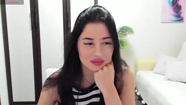 Snapshot of meowallen chatting on 10/10/25, 01:32 meowallen online show from 10/10/25, 01:32