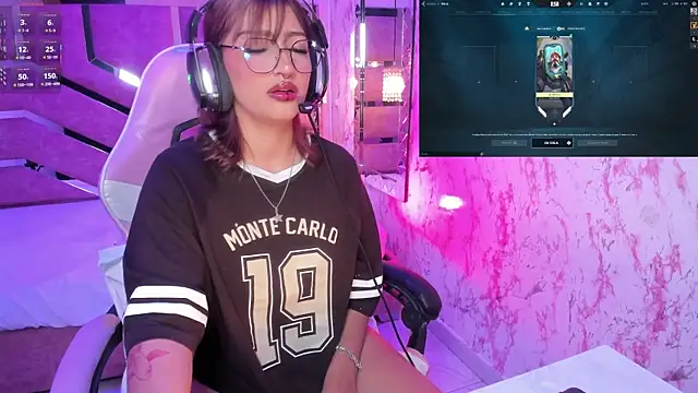 AriaNova  online show from 11/23/25, 01:22