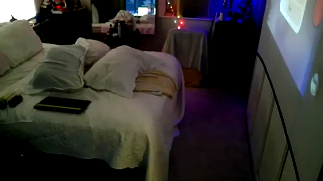 Luv2SuckBWC92 online show from 10/16/25, 02:07