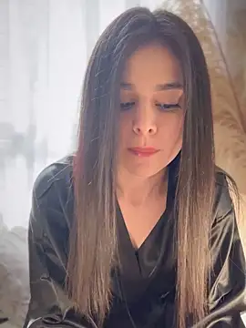 Sofi Leal online show from 11/26/25, 12:50