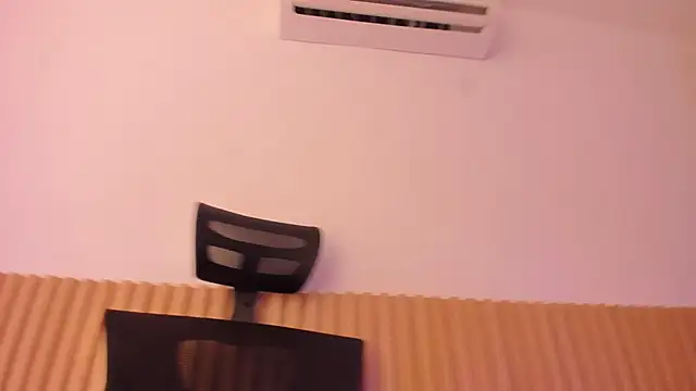 OliviaSweett online show from 09/18/25, 07:16