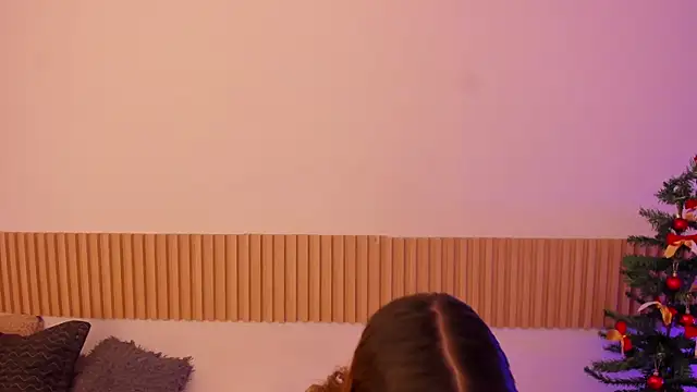 OliviaSweett online show from 11/30/25, 06:56