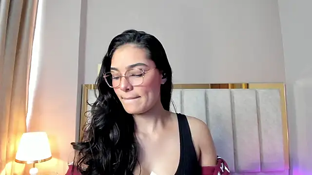 Snapshot of LunaAspen_ chatting on 02/24/26, 06:06 LunaAspen online show from 02/24/26, 06:06