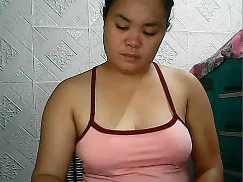 CreamyPussy4uxx online show from 05/05/26, 02:03