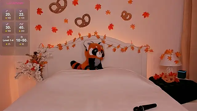 Snapshot of Necucub chatting on 09/18/25, 03:30 Necucub online show from 09/18/25, 03:30