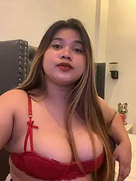 Snapshot of imogen_x chatting on 04/16/26, 03:35 imogen x online show from 04/16/26, 03:35