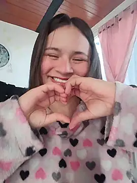Snapshot of Isa_Acosta chatting on 07/15/26, 12:43 Isa Acosta online show from 07/15/26, 12:43