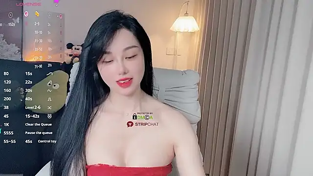 Xiatian520  online show from 04/28/26, 07:46