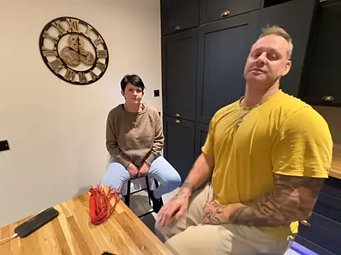 backdoorgalore4you online show from 04/04/26, 09:01