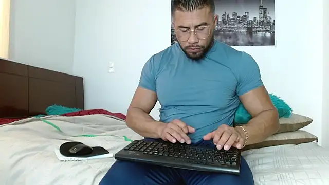 AntonyDAngelo25 online show from 09/14/25, 09:25