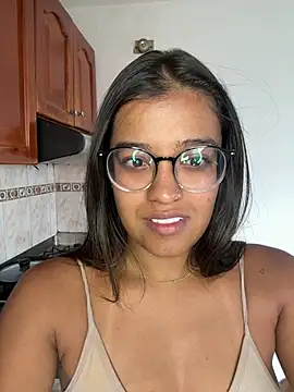 Camila Bustamante online show from 03/27/26, 04:18