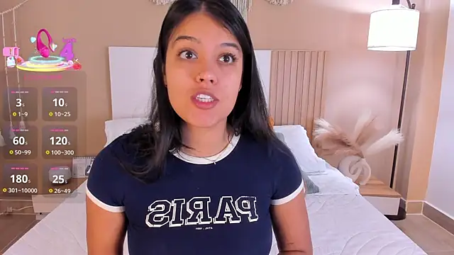 Snapshot of Camila_Bustamante chatting on 06/20/26, 03:15 Camila Bustamante online show from 06/20/26, 03:15