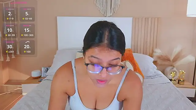 Snapshot of Camila_Bustamante chatting on 07/14/26, 02:34 Camila Bustamante online show from 07/14/26, 02:34