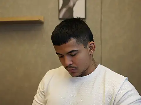 Thiago Valente online show from 03/31/26, 01:33