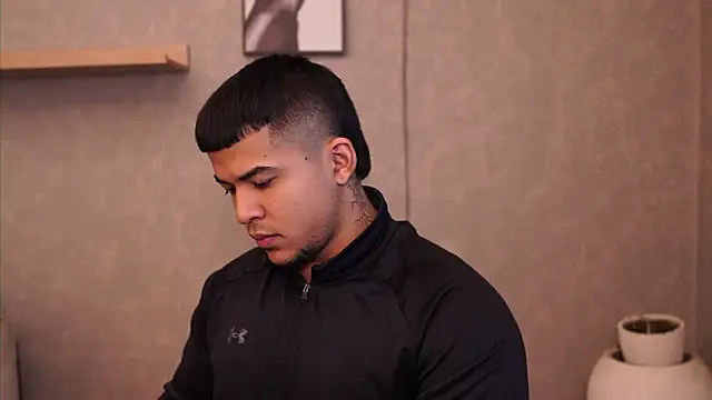 Thiago Valente online show from 04/14/26, 01:39