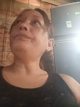 marinita13 online show from 05/27/26, 01:30