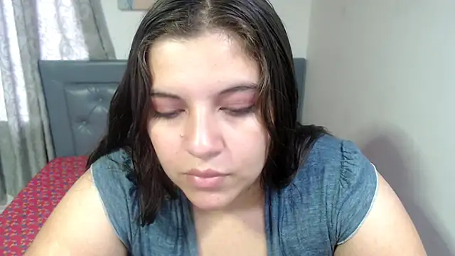 Snapshot of sarah_aguilar chatting on 02/09/26, 03:27 sarah aguilar online show from 02/09/26, 03:27
