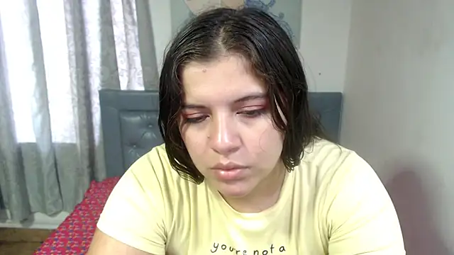 Snapshot of sarah_aguilar chatting on 02/17/26, 04:24 sarah aguilar online show from 02/17/26, 04:24