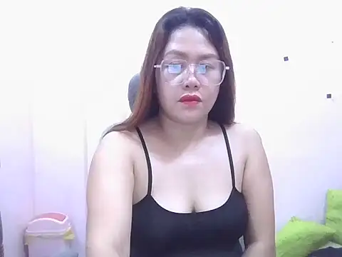 Snapshot of WildPussy4uxx chatting on 11/25/25, 05:07 WildPussy4uxx online show from 11/25/25, 05:07