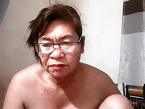 Hottestsexxy Elynnn online show from 04/10/26, 09:36