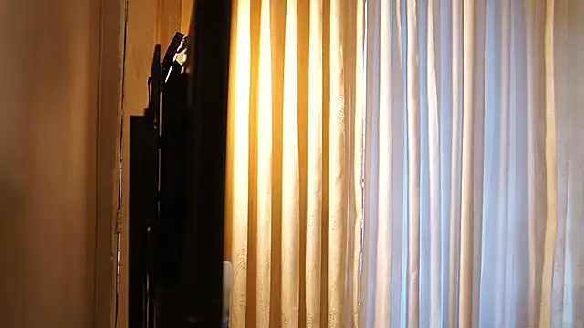 Ariaa Isabell online show from 10/16/25, 06:31