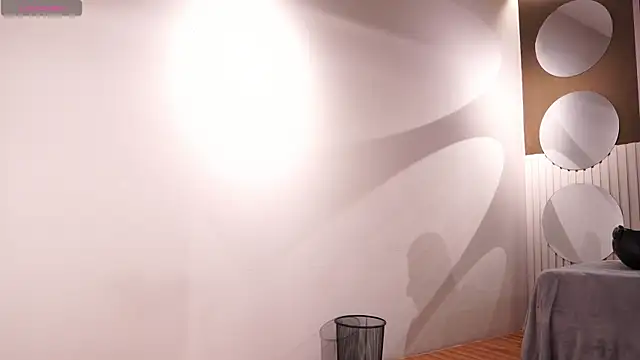 Ariaa Isabell online show from 11/05/25, 06:30