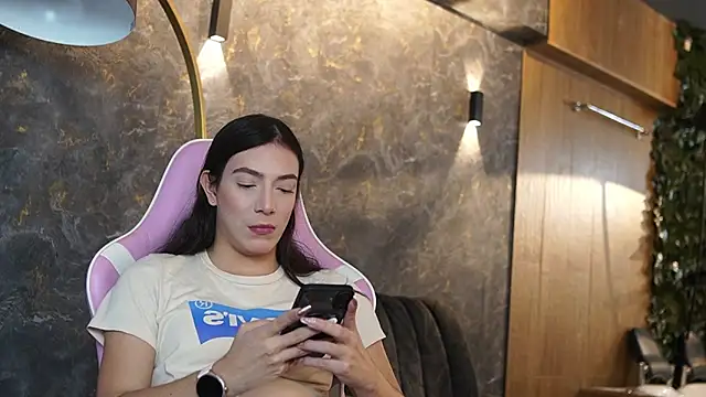 Ariaa Isabell online show from 01/05/26, 06:33