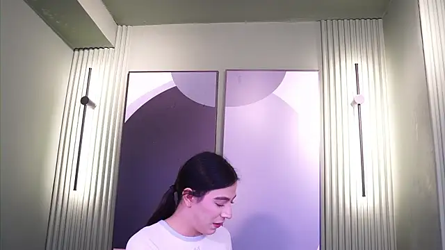 Ariaa Isabell online show from 07/11/26, 01:14