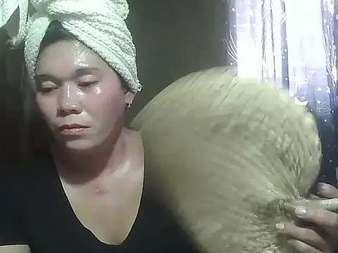 exoticclit69 online show from 04/18/26, 05:00