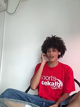 Max Rain online show from 09/19/25, 04:40