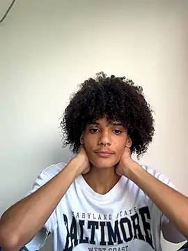 Max Rain online show from 10/03/25, 07:55