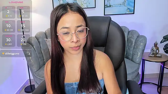 July Adams online show from 11/28/25, 08:28