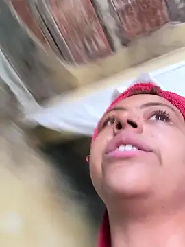 Chloe Leaozinho online show from 01/16/26, 04:55