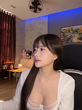 Snapshot of _Meimeibaby_ chatting on 09/11/25, 07:19 Meimeibaby online show from 09/11/25, 07:19