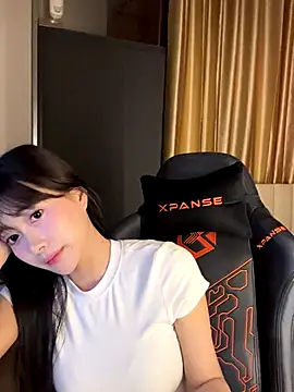 Snapshot of _Meimeibaby_ chatting on 10/18/25, 11:33 Meimeibaby online show from 10/18/25, 11:33