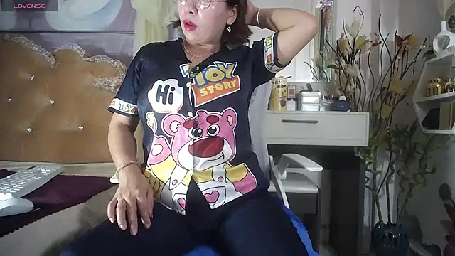 lyly asian online show from 02/28/26, 01:12