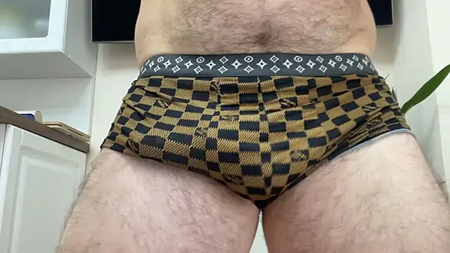 BrianJohnson  online show from 11/02/25, 07:33