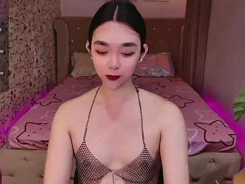 Snapshot of Ts-yoshi chatting on 10/05/25, 02:21 Ts-yoshi online show from 10/05/25, 02:21