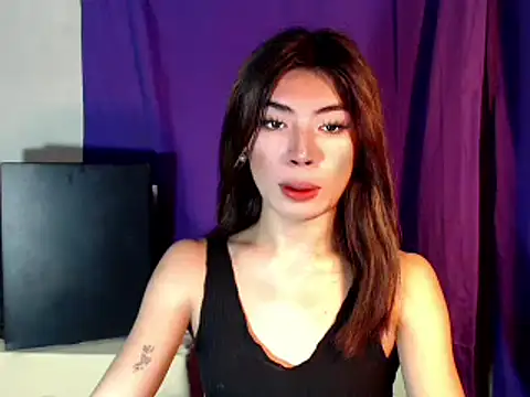 tgirlzeahxxx online show from 10/06/25, 10:02