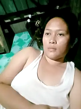 Snapshot of pretty_me092121 chatting on 10/29/25, 09:33 pretty me092121 online show from 10/29/25, 09:33