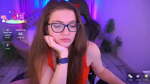 Snapshot of Cinderellavii chatting on 11/11/25, 06:57 Cinderellavii online show from 11/11/25, 06:57