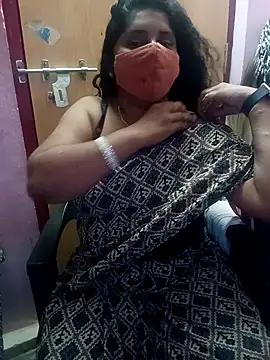 Jessi 25 online show from 02/15/26, 04:03